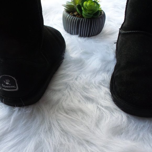 *SOLD* BearPaw "Emma" Boots - Picture 5 of 7